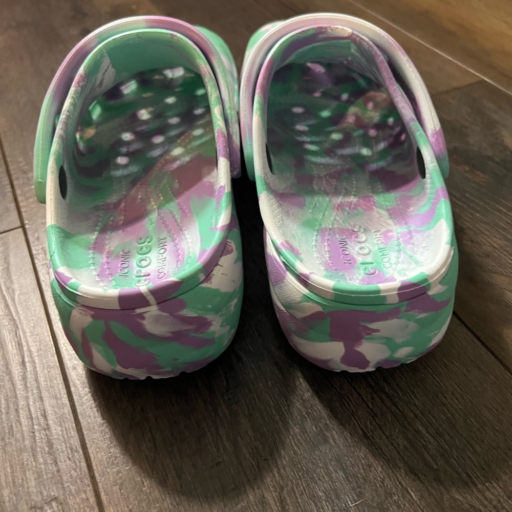 Colorful Clogs with Strap - Picture 4 of 6